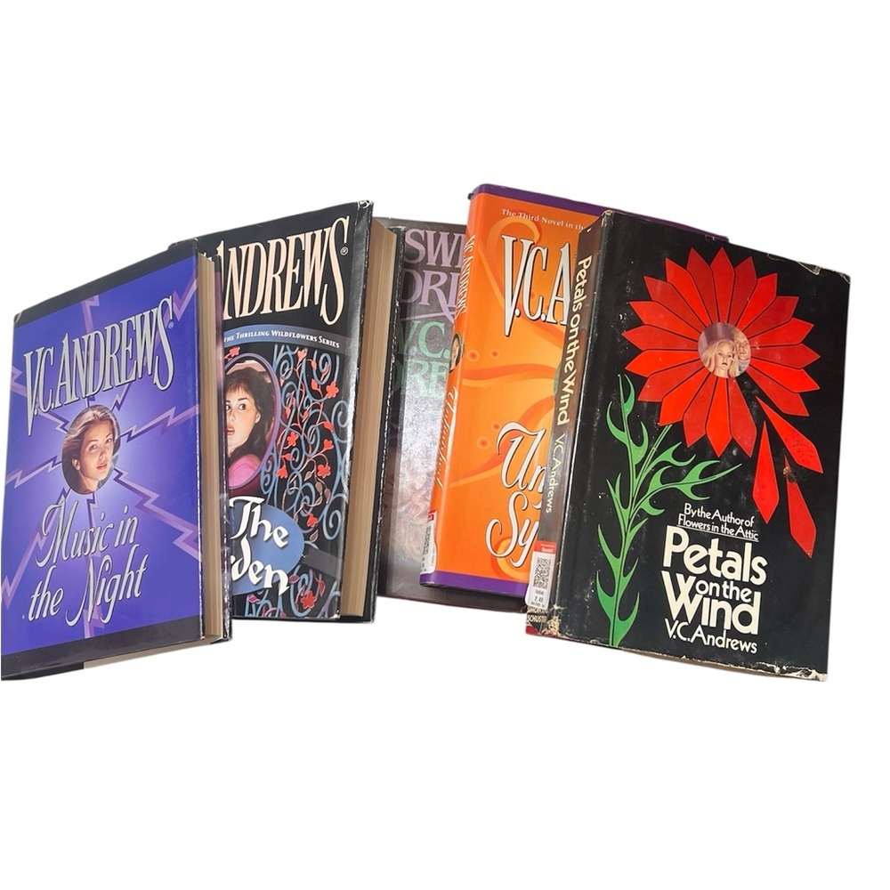 V.C. Andrew’s Book Collection - Set of 5 V.C. Andrews Thriller Mystery Books